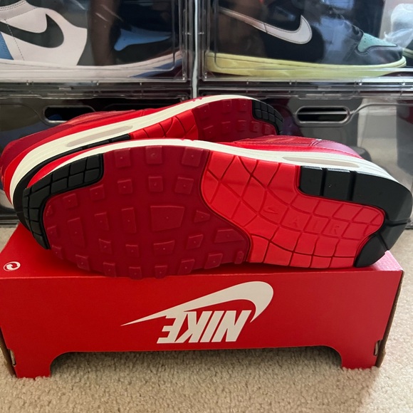 Brand New Nike Air Max 1 Gym Red University Red HQ3607-687 Men's Size 11.5 - Picture 4 of 8